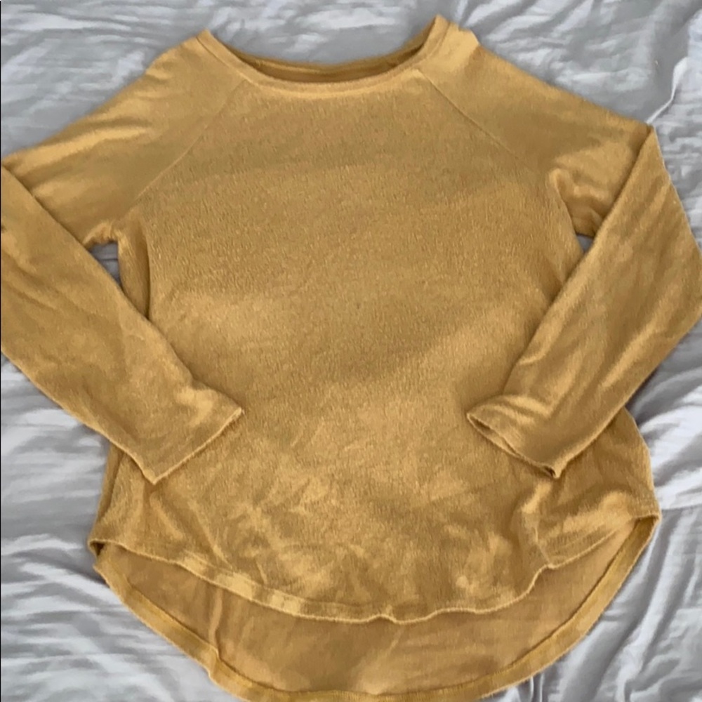 American Eagle Long Sleeve Tee